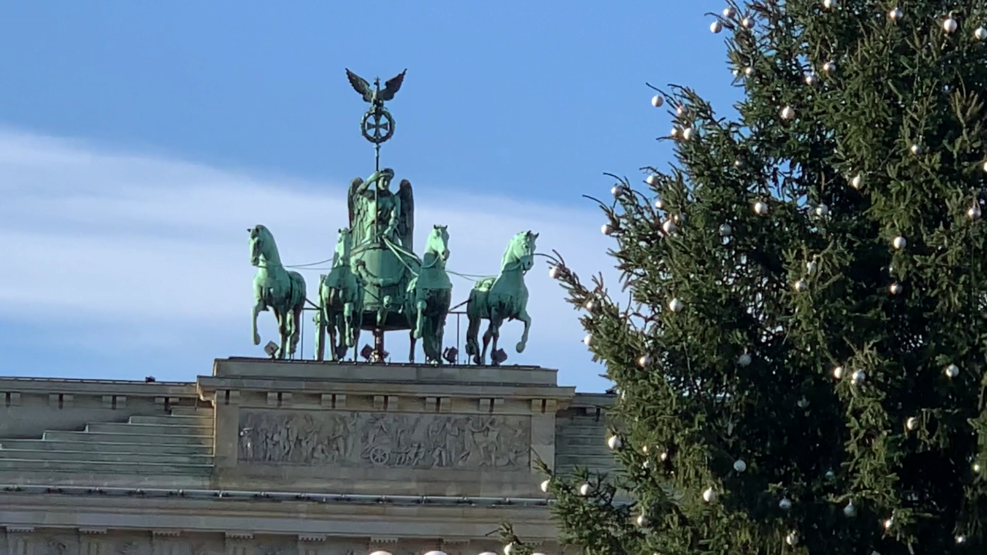 Brandenburg Gate — photo 1